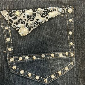 Ladies denim jeans studded pockets